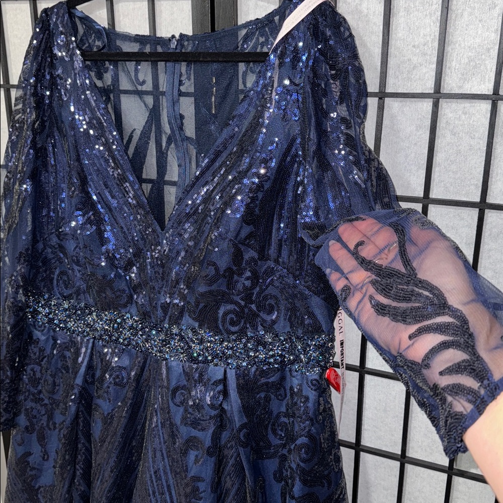 Mac Duggal size 18 style 67113 Long Sleeve Embellished Evening Gown navy blue - Picture 9 of 13